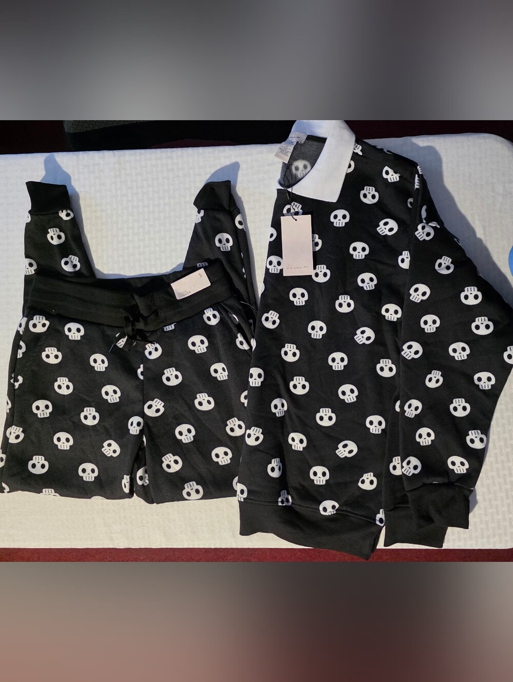 if it were me Black Skull Print Women's Joggers And Collared Sweatshirt Set.